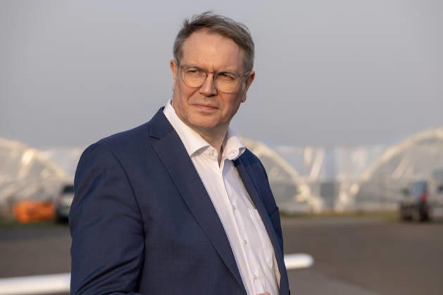 Landtagswahl Rheinland Pfalz 09.03.2026, Germany,Rheinland Pfalz, Flughafen Mainz Finthen, Drohnen Abwehr in Deutschland, Vorführung mit USAIR Force und Polizei Rheinland Pfalz, Bundesverteidigungsminister Boris Pistorius, SPD Ministerpräsident Alexander Schweitzer, SPD Innenminister Michael Ebeling, Drohne, USAIR Force, Drohneneinheit, hier Portrait Alexander Schweitzer skeptisch Mainz Rheinland Pfalz Germany