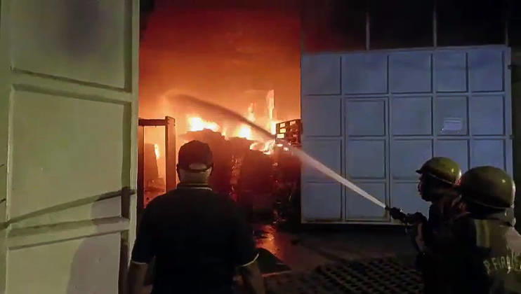 RECORD DATE NOT STATED A firefighting operation is underway after a fire broke out at Capital Power System Limited Company Noida, Mar 12 (ANI): A firefighting operation is underway after a fire broke out at Capital Power System Limited Company in B-40, Sector-4, under the Phase 1 PS area, in Noida on Thursday. (ANI Video Grab) Noida Uttar Pradesh India Copyright: xANIx ANI_20260312399