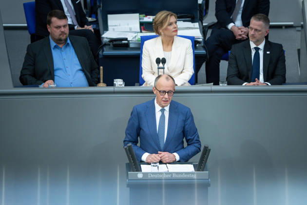 Deutscher Bundestag, 64. Plenarsitzung Deutscher Bundestag, 64. PBundeskanzler Friedrich Merz (CDU) bei seiner Regierungserklaerung zum Europaeischen Rat und dem Praesidium im Hintergrund, bei der 64. Sitzung des Deutschen Bundestag in Berlin, 18.03.2026lenarsitzung Berlin Berlin Deutschland