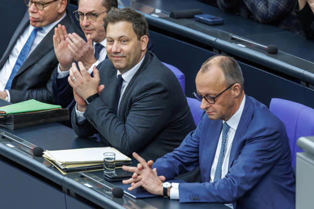 Bundestag Lars Klingbeil (SPD), Bundesfinanzminister und Bundeskanzler Friedrich Merz (CDU) im Deutschen Bundestag am 18.03.26 in Berlin. Berlin Berlin Deutschland Bundestag