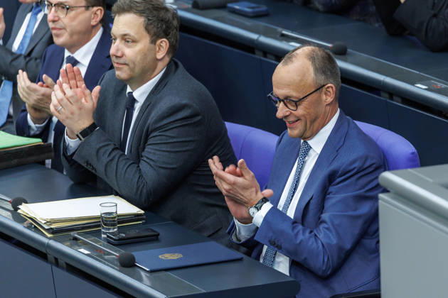 Bundestag Lars Klingbeil (SPD), Bundesfinanzminister und Bundeskanzler Friedrich Merz (CDU) im Deutschen Bundestag am 18.03.26 in Berlin. Berlin Berlin Deutschland Bundestag