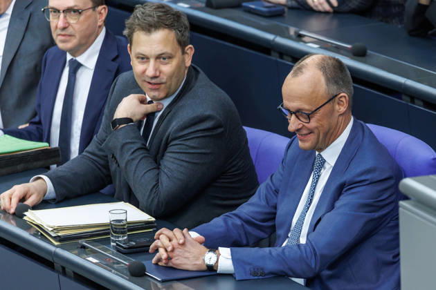 Bundestag Lars Klingbeil (SPD), Bundesfinanzminister und Bundeskanzler Friedrich Merz (CDU) im Deutschen Bundestag am 18.03.26 in Berlin. Berlin Berlin Deutschland Bundestag