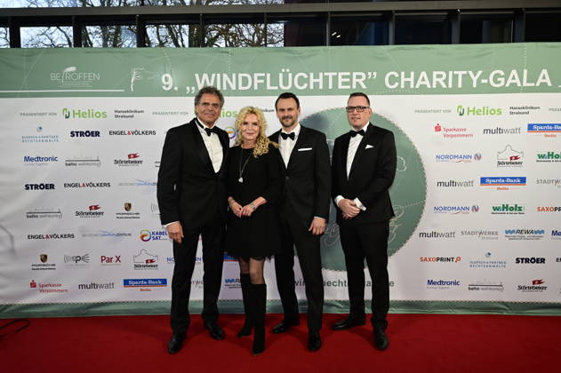 Victoria Herrmann mit Ehemann David Böthig bei der 9. Windflüchter Charity Gala 2026 zu Gunsten der Stiftung Betroffen˜ im Störtebeker Brauquartier. Stralsund, 28.03.2026 Copyright: xMatthiasxWehnertx