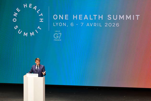 Emmanuel Macron President of the French Republic Speech by E Macron President of the French Republic , on the occasion of the opening session of the One Health Summit at the Cité Internationale de Lyon, on April 7, 2026 The French Head of State spoke with T A Ghebreyesus, Director-General of the World Health Organization From April 5 to 7, the city of Lyon, the French capital of health, will host the ninth One Planet Summit, dedicated to the One Health approach, which takes into account the interdependence between human, animal and environmental health, and thus enables better prevention and treatment of diseases. The Summit will also be an opportunity to advance the reform of the global health system to make it more resilient, Romain Do Copyright: xRomainxDoucelinx xBestimagexRomainxDoucelinx xBestimagex