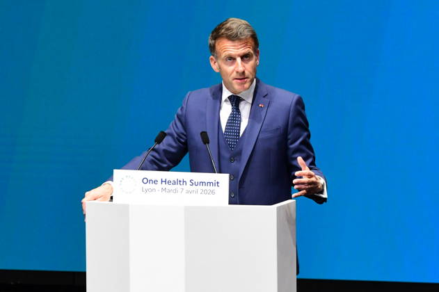 Emmanuel Macron President of the French Republic Speech by E Macron President of the French Republic , on the occasion of the opening session of the One Health Summit at the Cité Internationale de Lyon, on April 7, 2026 The French Head of State spoke with T A Ghebreyesus, Director-General of the World Health Organization From April 5 to 7, the city of Lyon, the French capital of health, will host the ninth One Planet Summit, dedicated to the One Health approach, which takes into account the interdependence between human, animal and environmental health, and thus enables better prevention and treatment of diseases. The Summit will also be an opportunity to advance the reform of the global health system to make it more resilient, Romain Do Copyright: xRomainxDoucelinx xBestimagexRomainxDoucelinx xBestimagex