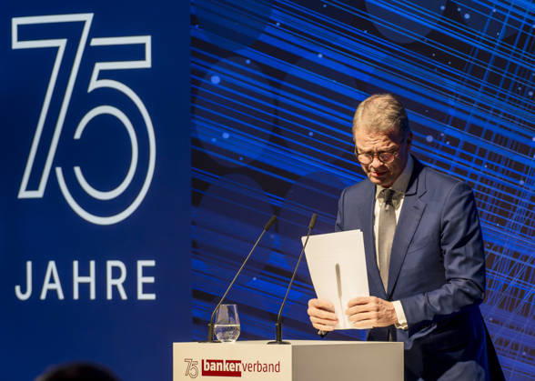Christian Sewing EUR, Deutschland, Berlin, 20.04.2026: Christian Sewing - CEO Deutsche Bank trifft sich mit Vertretern Jahresempfang des Bundesverbands deutscher Banken e.V.
