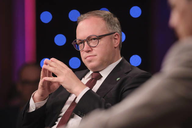 Mario Voigt, Ministerpraesident Thueringen waehrend einer Talkrunde in der Leipziger Media City bei den Medientagen Mitteldeutschland (Foto vom 22.04.2026). Medien stehen im digitalen Zeitalter vor enormen Herausforderungen. Angebote muessen veraendert werden. Die Medientage Mitteldeutschland bieten noch bis Donnerstag eine Plattform fuer Debatten. (Siehe epd Bericht vom 22.04.2026) EDITORIAL USE ONLY