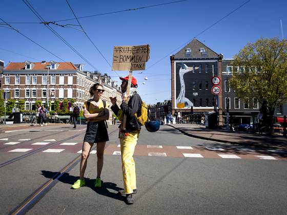 AMSTERDAM - Demonstrators during an FNV march against the coalition agreement on Labour Day. The union believes that Europe is scaling back legislation and regulations that protect workers too much. SEM VAN DER WAL ANP netherlands out - belgium out Copyright: xx x557208796x originalFilename: 557208796