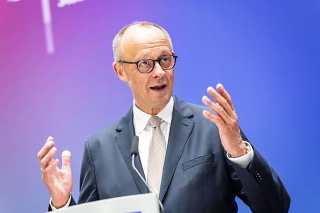 Friedrich Merz EUR, Deutschland, Berlin, 07.05.2026: Grußwort des Bundeskanzler Friedrich Merz (CDU) auf der Festveranstaltung des Bundesministeriums für Digitales und Staatsmodernisierung anlässlich des einjährigen Bestehen. In Anwesenheit von Karsten Wildberger (CDU), Bundesminister für Digitalisierung und Staatsmodernisierung. Gemeinsamer Besuch der Aussteller.