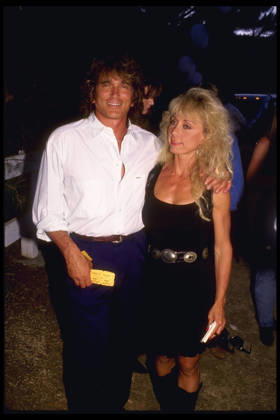 Michael Landon Hollywood, CA, USA; Actor MICHAEL LANDON and wife CINDY LANDON are shown in undated photo. (Michelson-Roger Karnbad date unknown) Mandatory Credit: Photo by Michelson ZUMA Press. ( ) Copyright 2006 Michelson Los Angeles CA USA Copyright: xMichelsonx
