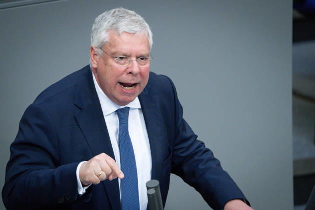 Deutscher Bundestag, 80. Plenarsitzung Juergen Hardt (CDU) im Portrait bei seiner Rede zum Tagesordnungspunkt Einsetzung eines UA: Angriff auf die Nordstream-Pipelines bei der 80. Sitzung des Deutschen Bundestag in Berlin, 21.05.2026 Berlin Berlin Deutschland