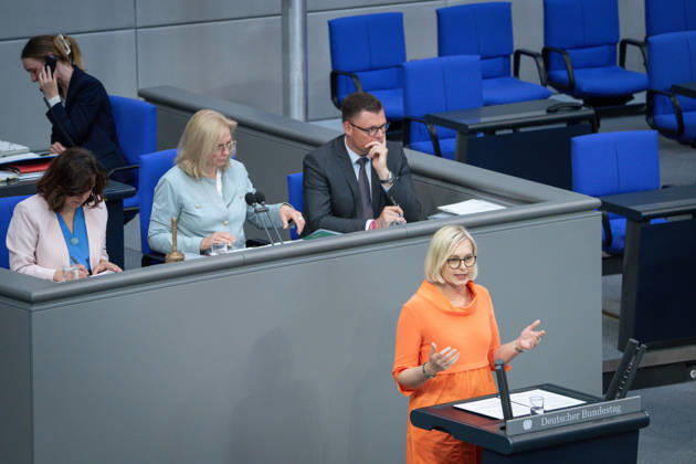 Deutscher Bundestag, 80. Plenarsitzung Dr. Christiane Schenderlein Staatsministerin fuer Sport und Ehrenamt im Portrait bei Rede zum Tagesordnungspunkt Zusammenhalt durch Engagement - Ehrenamt bei der 80. Sitzung des Deutschen Bundestag in Berlin, 21.05.2026 Berlin Berlin Deutschland