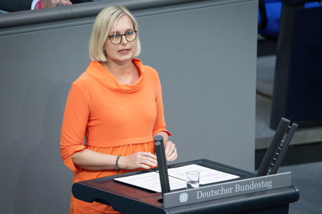 Deutscher Bundestag, 80. Plenarsitzung Dr. Christiane Schenderlein Staatsministerin fuer Sport und Ehrenamt im Portrait bei Rede zum Tagesordnungspunkt Zusammenhalt durch Engagement - Ehrenamt bei der 80. Sitzung des Deutschen Bundestag in Berlin, 21.05.2026 Berlin Berlin Deutschland