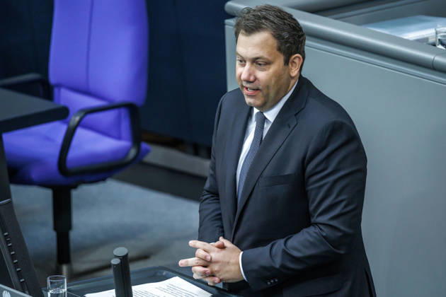 Bundestag Lars Klingbeil (SPD), Bundesfinanzminister im Deutschen Bundestag am 22.05.26 in Berlin. Berlin Berlin Deutschland Bundestag
