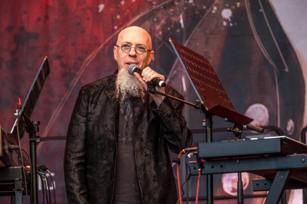 Leipzig, Deutschland, 13. Juni 2026: Jordan Rudess, Keyboarder der US-amerikanischen Progressive-Metal-Band Dream Theater, tritt beim Bachfest Leipzig auf der BachStage am Markt auf. Der Musiker präsentierte sein Programm Bach Reimagined, das Werke von Johann Sebastian Bach mit modernen Klängen und Improvisationen verbindet. Jordan Rudess Leipzig