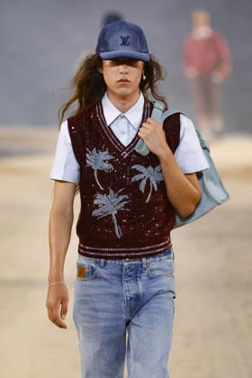 Louis Vuitton Mens Ready-to-Wear Spring Summer 2027 Fashion Show during Paris Fashion Week at the Cité Internationale Universitaire de Paris, France, on June 23, 2026 Bestimage Runway during the Louis Vuitton Men’s Spring Summer 2027 fashion show as part of Paris Fashion Week on June 23, 2026 in Paris, France Paris, France,detected_source_language Copyright: xAgencex xBestimagexAgencex xBestimagex