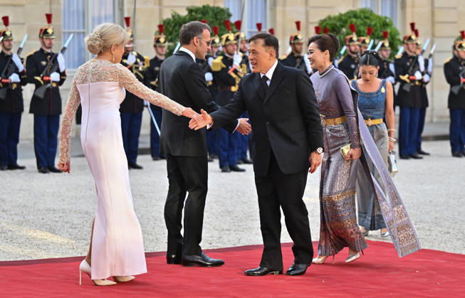 President Emmanuel Macron, Brigitte Macron, Rama X, King of Thailand, and his wife, Queen Suthida, arriving at the Élysée Palace for a state dinnerstate dinner in honor of the visit of the King of Thailand and his wife to Paris on June 29, 2026. Christian Liewig Bestimage Arrivals at the state dinner held at the Élysée Palace in Paris in honor of the visit of the King of Thailand and his wife. Paris, France Copyright: xChristianxLiewigx xBestimagexChristianxLiewigx xBestimagex