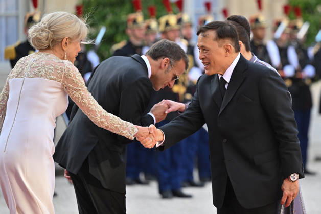 President Emmanuel Macron, Brigitte Macron, Rama X, King of Thailand, and his wife, Queen Suthida, arriving at the Élysée Palace for a state dinnerstate dinner in honor of the visit of the King of Thailand and his wife to Paris on June 29, 2026. Christian Liewig Bestimage Arrivals at the state dinner held at the Élysée Palace in Paris in honor of the visit of the King of Thailand and his wife. Paris, France Copyright: xChristianxLiewigx xBestimagexChristianxLiewigx xBestimagex