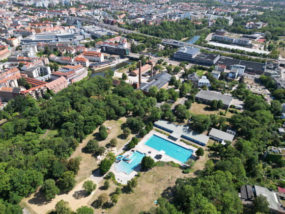 04.07.2026 Halle Saale Halle (Saale) Halle Saale Sachsen-Anhalt Ansicht Stadtansicht Sachsen Anhalt Ansicht Saline Freibad Salinebad �