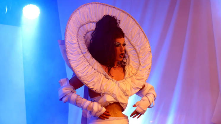 25.07.2026 Halle Saale Halle (Saale) Halle Saale Sachsen-Anhalt Ansicht Stadtansicht Sachsen Anhalt Ansicht Sommerfest 2026 am Peißnitzhaus peißnitzhaus festival Travestieshow Travestie Show Drag- und Travestie-Show foto: Dalya �