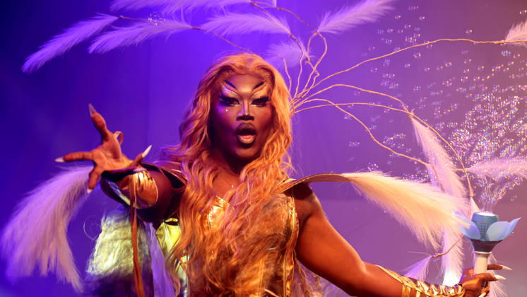 25.07.2026 Halle Saale Halle (Saale) Halle Saale Sachsen-Anhalt Ansicht Stadtansicht Sachsen Anhalt Ansicht Sommerfest 2026 am Peißnitzhaus peißnitzhaus festival Travestieshow Travestie Show Drag- und Travestie-Show foto: Bijoux �