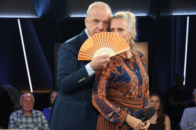 Hubertus Meyer-Burckhardt und Barbara Schöneberger moderieren die NDR Talk Show am 7.8.2026 im 3. Programm des NDR Fernsehen, Fototermin vor der Aufzeichnung am 26.6.2026 im Fernsehstudio Hamburg Lokstedt