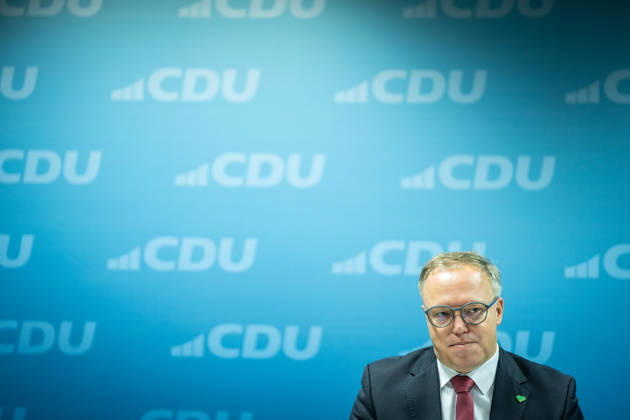 Mario Voigt, Ministerpräsident Thüringen, gibt in der CDU-Landesgeschäftsstelle eine Pressekonferenz;Pressekonferenz des Ministerpräsidenten von Thüringen in der Landesgeschäftsstelle der CDU, Erfurt Thüringen Deutschland Landesgeschäftsstelle CDU Thür
