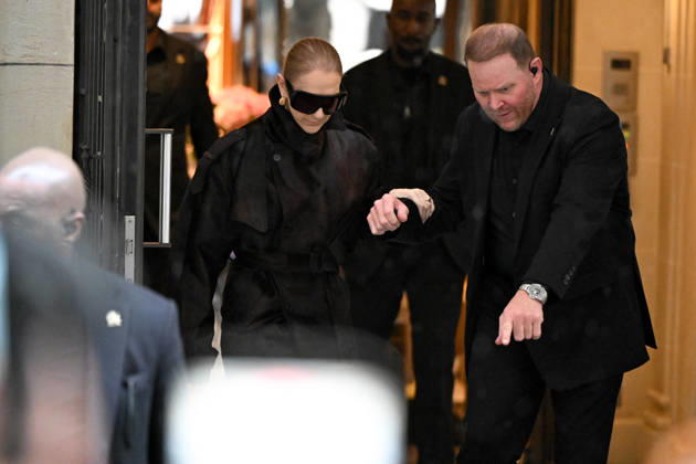Céline Dion spent some time with her fans at the Royal Monceau Hotel in Paris, France, before heading to the event venue. Céline Dion spends time with fans before going to the venue, the Royal Monceau Hotel in Paris, France 460074 September 30, 2026 PARIS France  Copyright: xL.Urmanx xStarfacex STAR_460074_002