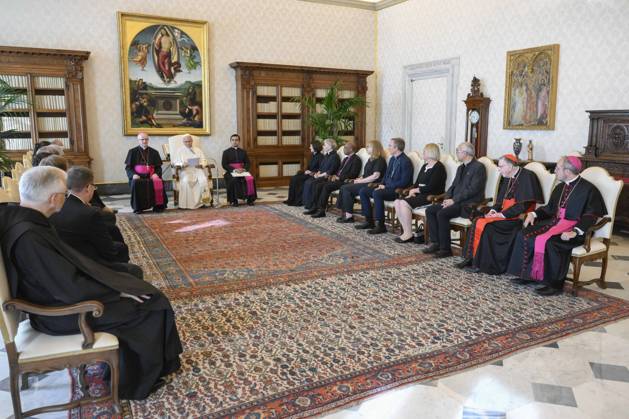 IPA89177467 - Italy, Rome, Vatican, October 1, 2026: Pope Leo XIV receives a delegation from the Lutheran World Federation in a private audience at the Vatican. Photograph by VATICAN MEDIA Catholic Press Photo  Copyright: xVATICANxMEDIA xCatholicxPressxPhotox xx IPA89177467