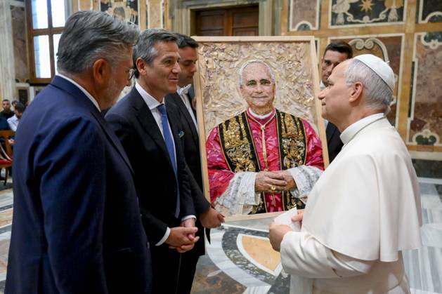 IPA89177601 - Italy, Rome, Vatican, October 1, 2026: Pope Leo XIV receives a delegation from the Hera Group in a private audience at the Vatican. Photo by VATICAN MEDIA Catholic Press Photo  Copyright: xVATICANxMEDIA xCatholicxPressxPhotox xx IPA89177601