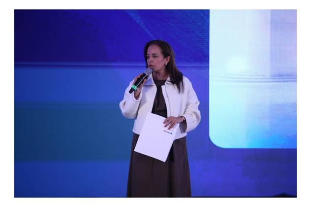 October 1, 2026: TO-45303 & x2013; Mexico City, October 1, 2026: Grissel R& xe1;mirez, AVP of EB Private at MetLife Mexico, delivers the welcome address at the MetLife forum "Mental Health in the Age of Artificial Intelligence" in Mexico City. Photo: Ian Robles .com.mx - ZUMAcs4_ 20261001_faa_cs4_097 Copyright: xClasosx