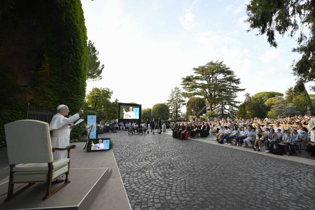 IPA89187808 - Italy, Rome, Vatican, October 1, 2026: Pope Leo XIV reacts as he attends the One Million Children Praying the Rosary event at the Lourdes Grotto in the Vatican Gardens. Photograph by VATICAN MEDIA Catholic Press Photo  Copyright: xVATICANxMEDIA xxCatholicxPressxPhotox xx IPA89187808