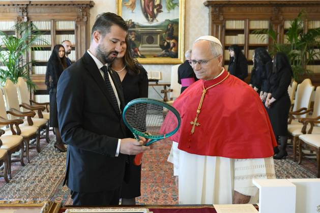 IPA89254425 - Italy, Rome, Vatican, October 3, 2026: Pope Leo XIV receives His Excellency Mr. Jakov Milatovic, President of Montenegro, in a private audience at the Vatican. Photo by VATICAN MEDIA Catholic Press Photo Copyright: xVATICANxMEDIA xCatholicxPressxPhotox xx IPA89254425