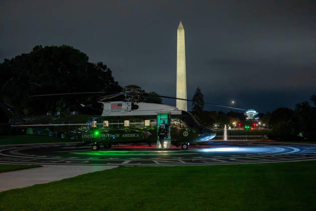 October 3, 2026, Washington, Dc, USA: President Donald Trump returns from a trip to Dayton, OH on October 3, 2026. Washington USA - ZUMAl312 20261003_znp_l312_001 Copyright: xAndrewxLeydenx