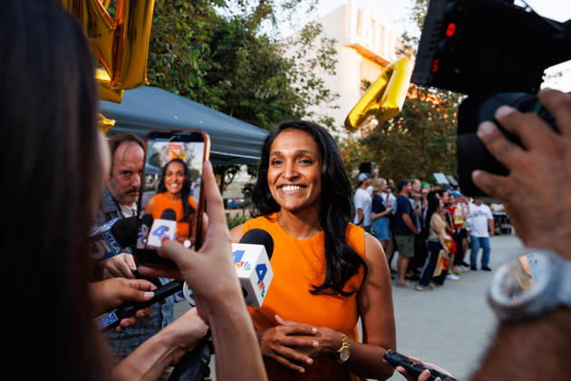 October 4, 2026, Los Angeles, California, USA: Los Angeles mayoral candidate NITHYA RAMAN speaks with members of the media during an event at Los Angeles Trade-Technical College in downtown Los Angeles on Sunday, Oct. 4, 2026. A recent poll by UC Berkeley indicates that Raman currently leads Los Angeles Mayor Karen Bass by 11 points, 39% to 28% Los Angeles USA - ZUMAt176 20261004_zsp_t176_014 Copyright: xJacksonxTammariellox