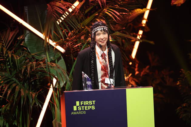 FIRST STEPS 2026 Short Steps Gewinnerfilm: QAMAJAI von Yerkezhan Sabitbekova Preisverleihung auf der Buehne bei der FIRST STEPS 2026 Verleihung im Theater des Westens in Berlin Copyright: xEventpressxFuhrx