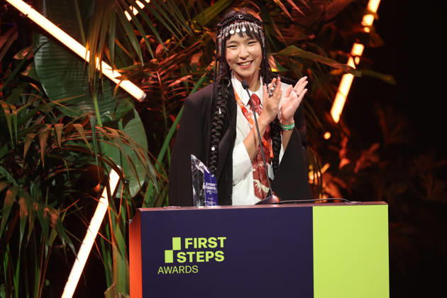 FIRST STEPS 2026 Short Steps Gewinnerfilm: QAMAJAI von Yerkezhan Sabitbekova Preisverleihung auf der Buehne bei der FIRST STEPS 2026 Verleihung im Theater des Westens in Berlin Copyright: xEventpressxFuhrx