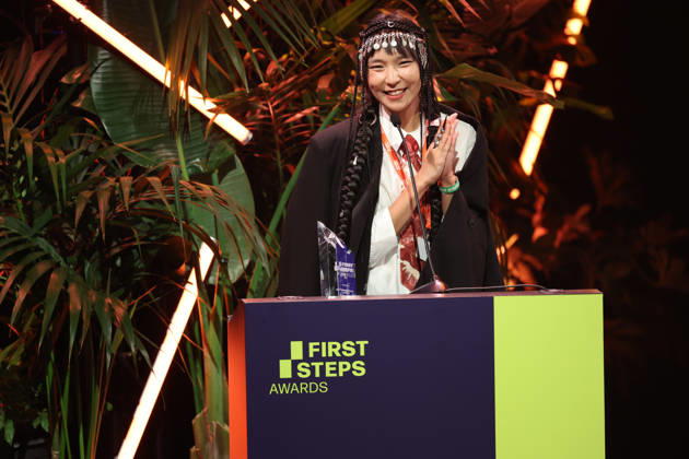 FIRST STEPS 2026 Short Steps Gewinnerfilm: QAMAJAI von Yerkezhan Sabitbekova Preisverleihung auf der Buehne bei der FIRST STEPS 2026 Verleihung im Theater des Westens in Berlin Copyright: xEventpressxFuhrx