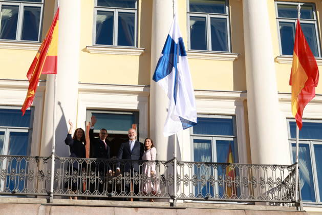 October 6, 2026, Espoo, Espoo, Finland: President ALEXANDER STUBB and his spouse SUZANNE INNES-STUBB welcome King FELIPE VI and Queen LETIZIA of Spain during the official welcoming ceremony marking the start of the royal couple s state visit to strengthen bilateral relations. Espoo Finland - ZUMAt172 20261006_zip_t172_007 Copyright: xJosexTabaresx