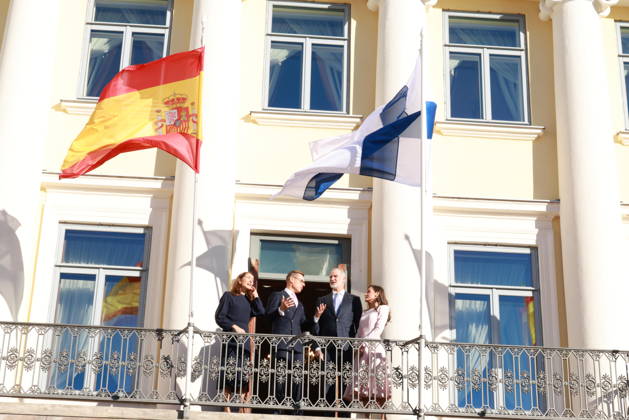 October 6, 2026, Espoo, Espoo, Finland: President ALEXANDER STUBB and his spouse SUZANNE INNES-STUBB welcome King FELIPE VI and Queen LETIZIA of Spain during the official welcoming ceremony marking the start of the royal couple s state visit to strengthen bilateral relations. Espoo Finland - ZUMAt172 20261006_zip_t172_011 Copyright: xJosexTabaresx