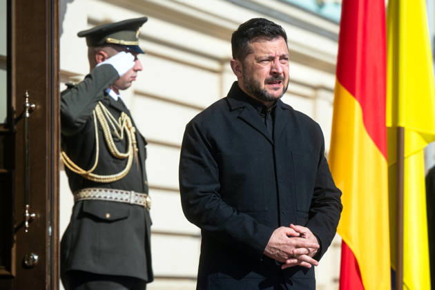 RECORD DATE NOT STATED Ukrainian President Volodymyr Zelenskyy (R) waits for the arrival of German Federal Chancellor Friedrich Merz during an official welcoming ceremony on the steps of the Mariinskyi Palace, Kyiv, Ukraine, on October 4, 2026 (Photo by Danylo Antoniuk Ukrinform) Volodymyr Zelenskyy and Friedrich Merz Hold Joint Briefing  Copyright: xDanyloxAntoniukx