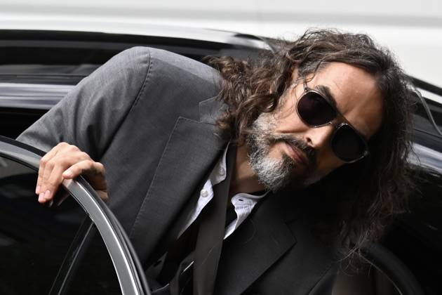 Russell Brand arrives at court for a preliminary hearing LONDON, UNITED KINGDOM - OCTOBER 6: British comedian and actor Russell Brand arrives at Southwark Crown Court for a preliminary hearing regarding rape and sexual assault charges in London, United Kingdom on October 6, 2026. Rasid Necati Aslim Anadolu London United Kingdom. Editorial use only. Please get in touch for any other usage. Copyright: x2026xAnadoluxRasidxNecatixAslimx