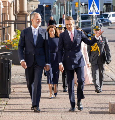 October 6, 2026, Helsinki, Uusimaa, Finland: King Felipe VI, Alexander Stubb, Spain, Finland, Helsinki, Pohjoisesplanadi, Helsinki City Hall, state visit, Spanish royal family, president, diplomacy, walking, kuningas Felipe VI, Espanja, Suomi, Helsingin kaupungintalo, valtiovierailu, Espanjan kuningasperhe, presidentti, diplomatia, kavely Helsinki Finland - ZUMAt172 20261006_zip_t172_039 Copyright: xJosexTabaresx