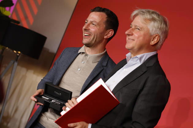 Frankfurt Impressionen 06.10.2026 Die 78. Frankfurter Buchmesse verabschiedet den langjährigen Direktor Juergen Boos links Sebastian GUGGOLZ Vorsteher des Börsenvereins des Deutschen Buchhandels Frankfurt (Main) Hessen Deutschland