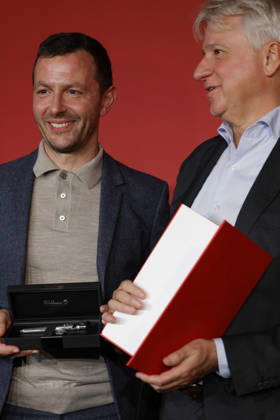 Frankfurt Impressionen 06.10.2026 Die 78. Frankfurter Buchmesse verabschiedet den langjährigen Direktor Juergen Boos links Sebastian GUGGOLZ Vorsteher des Börsenvereins des Deutschen Buchhandels Frankfurt (Main) Hessen Deutschland