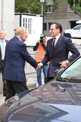The Prado Museum Reopens the Queen Christina Sculpture Gallery with a Visit from Prince Daniel of Sweden The president of the Royal Board of Trustees of the Prado Museum, Javier Solana, welcomes Prince Daniel of Sweden for the reopening of the Queen Christina Sculpture Gallery on October 6, 2026, in Madrid, Spain. CELEBRITIES PRADO MUSEUM ROYALTY PRINCE José Madrid Madrid Spain  Copyright: xJosÃ xOlivax 7824162