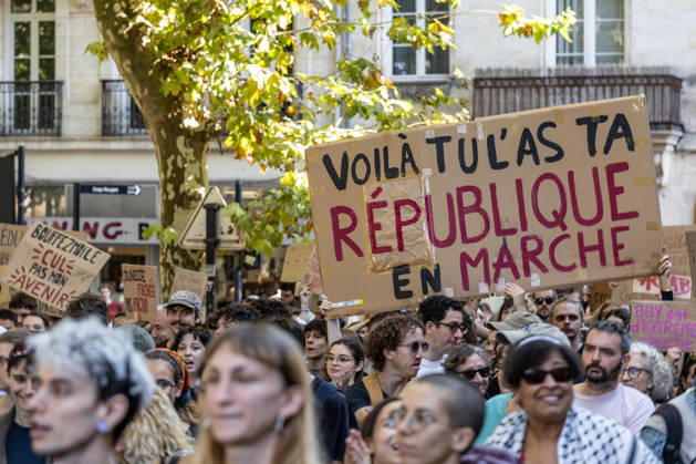 Students Demonstration Over Education Conditions - Bordeaux High school students demonstrate in the streets during a nationwide mobilization calling for more resources and improved conditions in school, in Bordeaux, France, on October 6, 2026. Photo by Margot Le Gonidec ABACAPRESS.COM Bordeaux France Copyright: xLexGonidecxMargot ABACAx