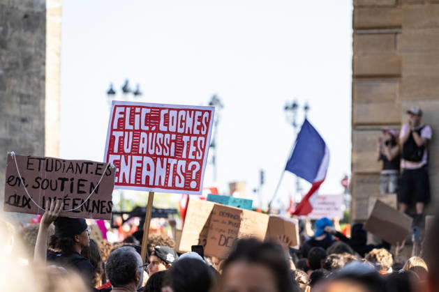 Students Demonstration Over Education Conditions - Bordeaux High school students demonstrate in the streets during a nationwide mobilization calling for more resources and improved conditions in school, in Bordeaux, France, on October 6, 2026. Photo by Margot Le Gonidec ABACAPRESS.COM Bordeaux France Copyright: xLexGonidecxMargot ABACAx