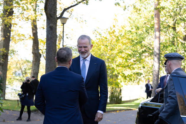 October 6, 2026, Helsinki, Uusimaa, Finland: King FELIPE VI of Spain is welcomed by Finnish Prime Minister PETTERI ORPO at the Prime Minister s official residence during the King s state visit to Finland. Helsinki Finland - ZUMAt172 20261006_zip_t172_055 Copyright: xJosexTabaresx