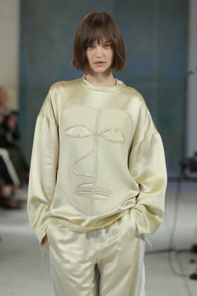 PFW - Litkovska Runway A model walks the runway during the Litkovska Womenswear Spring Summer 2027 show as part of the Paris Fashion Week on October 6, 2026 in Paris, France. Photo by Alain-Gil Gonzalez ABACAPRESS.COM Paris France Copyright: xGonzalezxAlain-Gil ABACAx